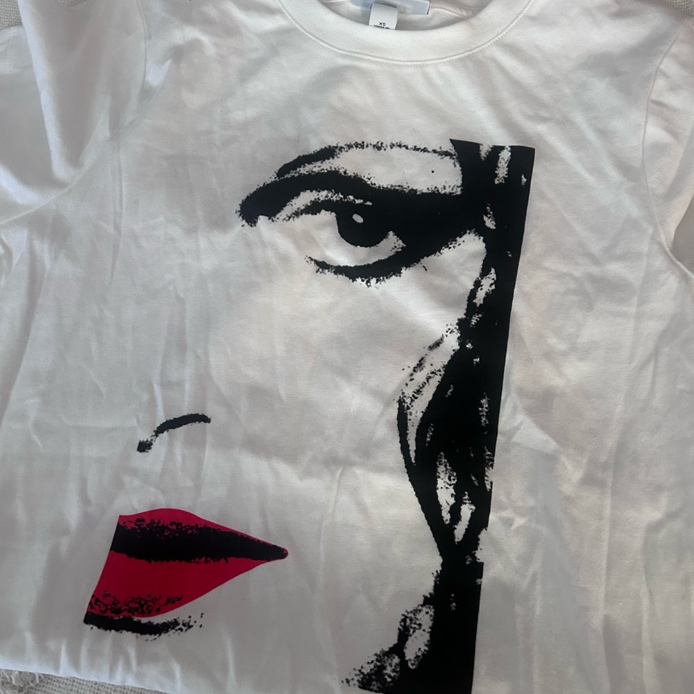 DVF for Target Graphic Face Print White T-Shirt - Picture 2 of 3